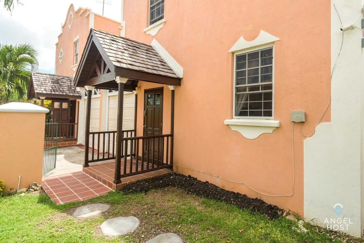2-Story Townhome With Private Pool, Ideal For Group! Christ Church Zewnętrze zdjęcie