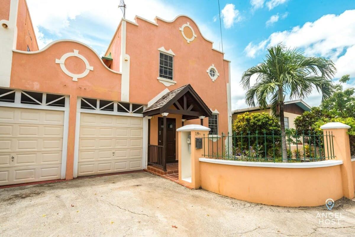 2-Story Townhome With Private Pool, Ideal For Group! Christ Church Zewnętrze zdjęcie